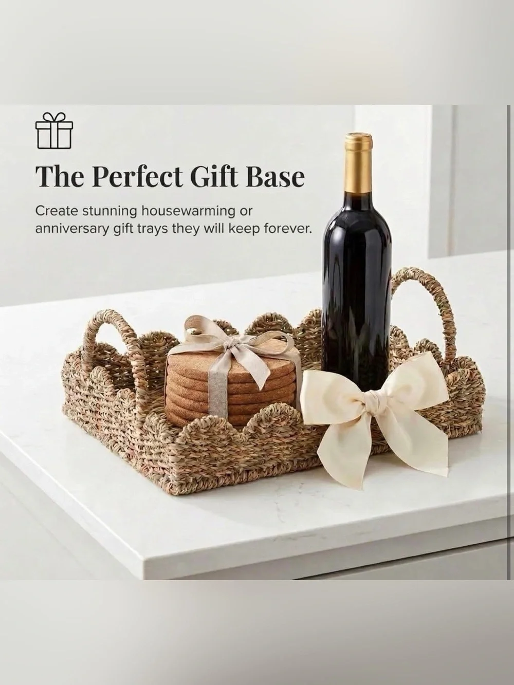 NWT Household Essentials Scalloped Seagrass Decorative Tray Basket